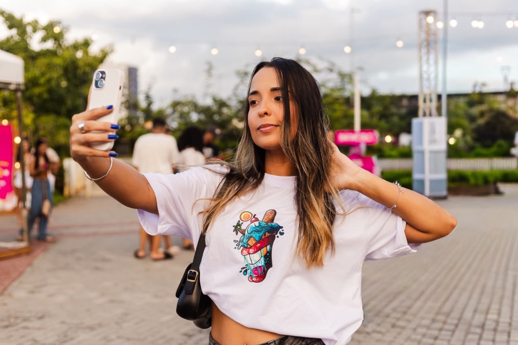 Editorial casual com arte SEMD